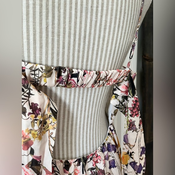 BNWT Floral Knotted Cutout Maxi Dress - Picture 9 of 10